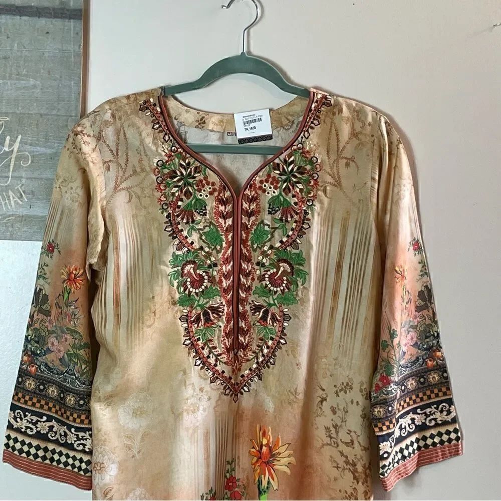 Chandrabindu Tunic